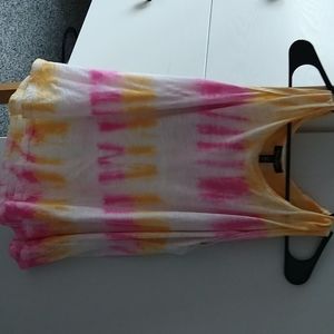 Jessica Simpson tank top